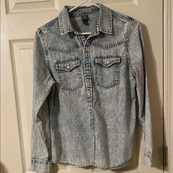 Wild Fable Faded Light wash Denim Jean Shacket. Size S - Picture 1 of 8